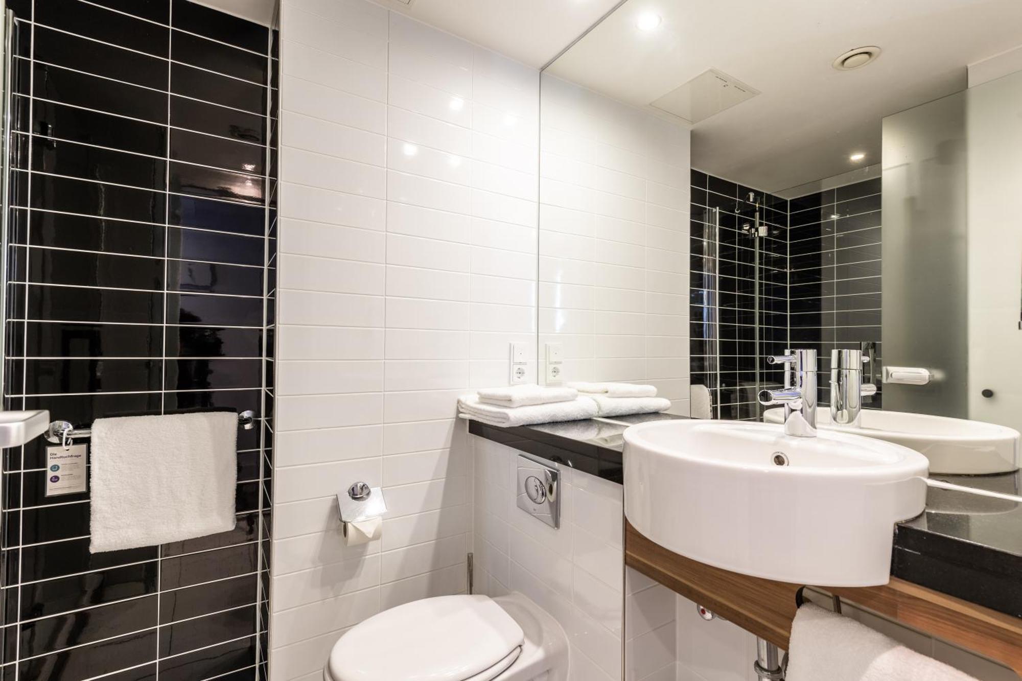 Premier Inn Hamburg City Millerntor Ngoại thất bức ảnh